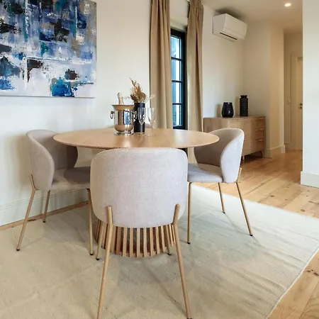Art Deco 42 Luxury 2br Downtown Metro Ac Porto