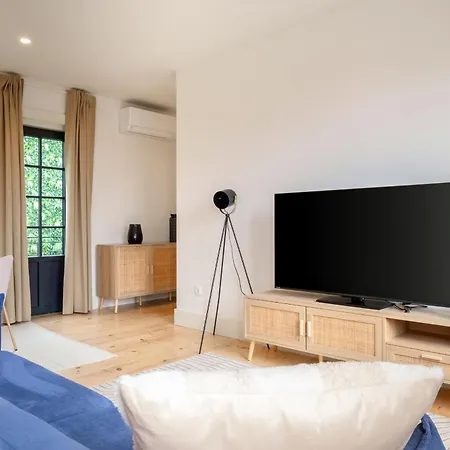Art Deco 42 Luxury 2br Downtown Metro Ac * Porto