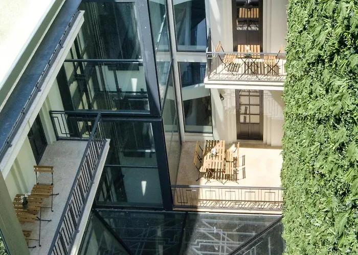 Art Deco 42 Luxury 2br Downtown Metro Ac * Порту