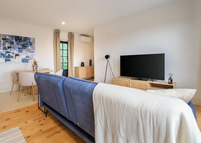 Art Deco 42 Luxury 2br Downtown Metro Ac